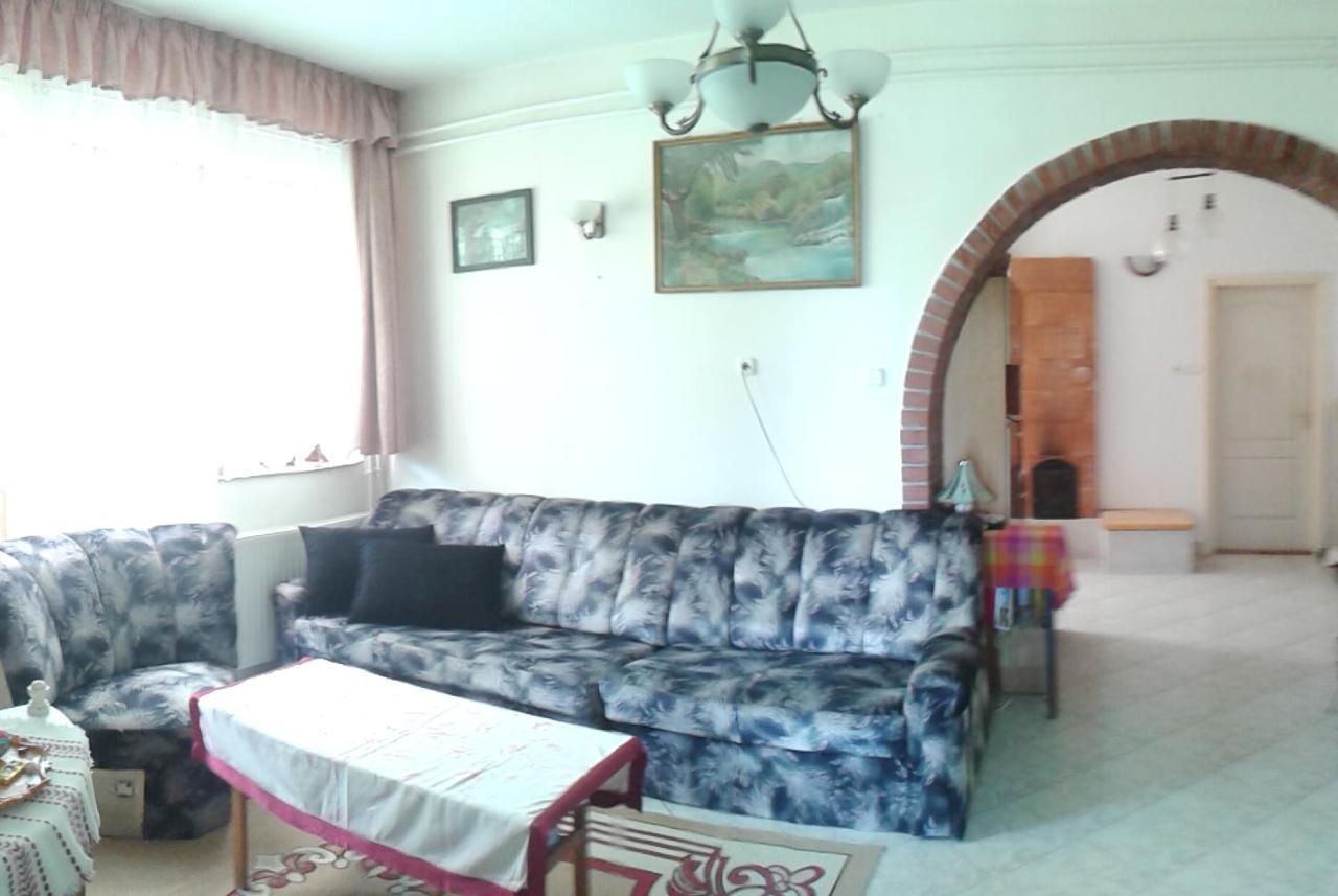 Hutter Vendeghaz Hotel Szántód Buitenkant foto