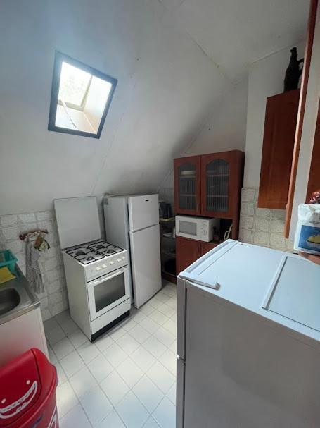 Hutter Vendeghaz Hotel Szántód Buitenkant foto